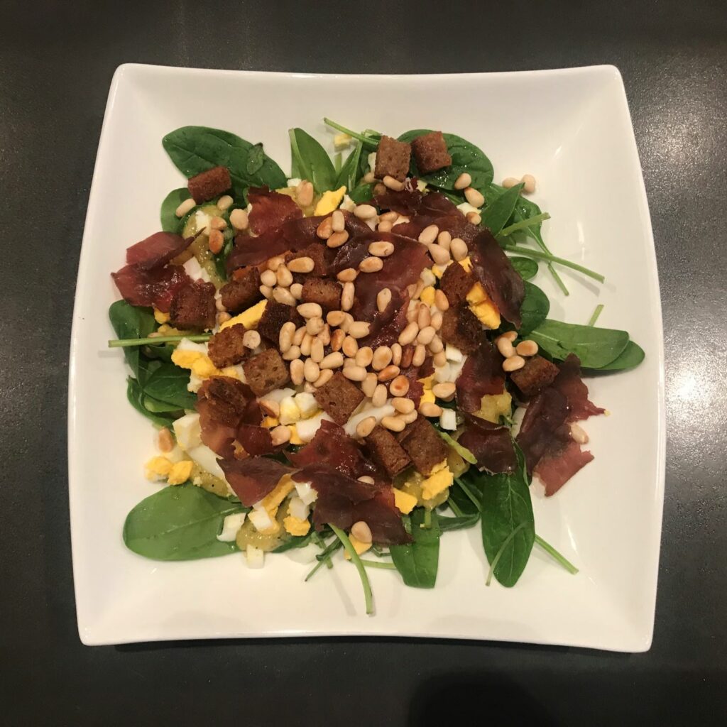 Mehr über den Artikel erfahren Spinatsalat – New York Style