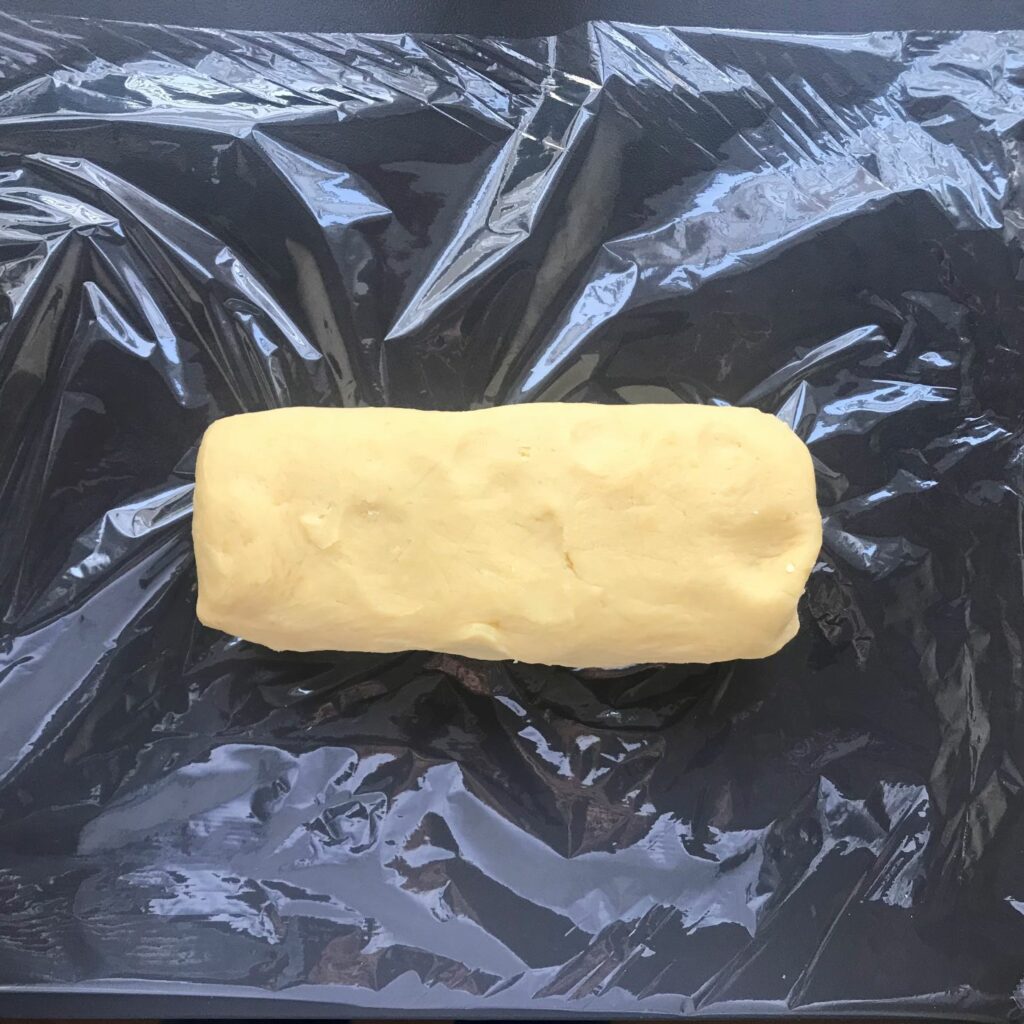 Mehr über den Artikel erfahren Süßer Mürbteig (Pate Sucree)