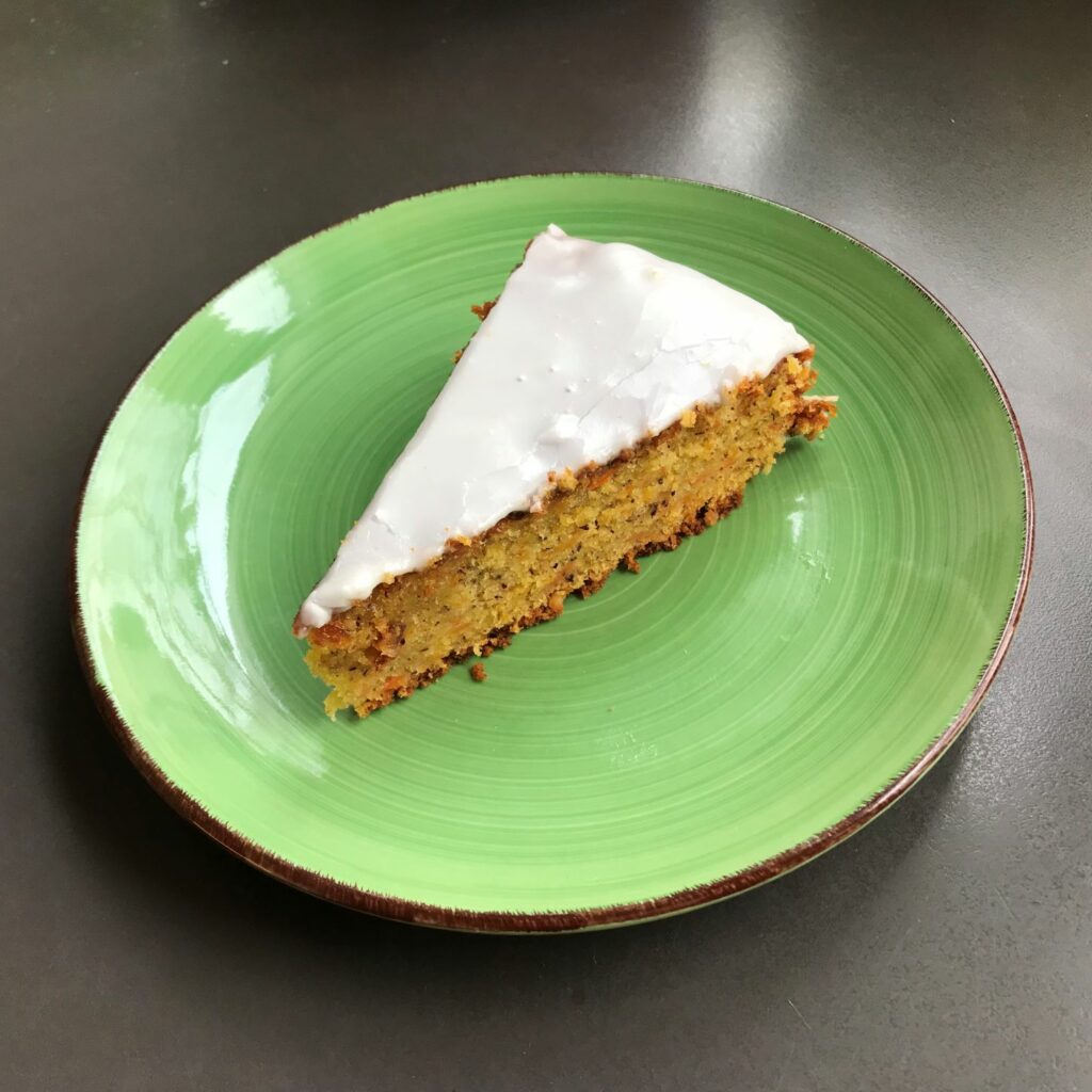 Mehr über den Artikel erfahren Karottenkuchen