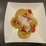 Tortelli mit Ziegenfrischkäse, Feigen und Rosmarin in Limetten Butter