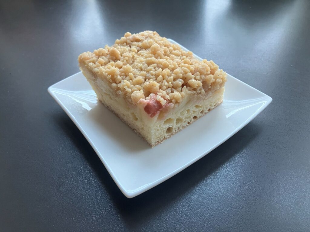 Mehr über den Artikel erfahren Blechkuchen mit Süßem Sauerteig