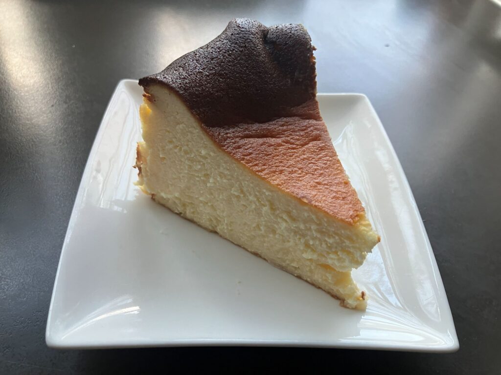 Mehr über den Artikel erfahren Burnt Basque Cheesecake